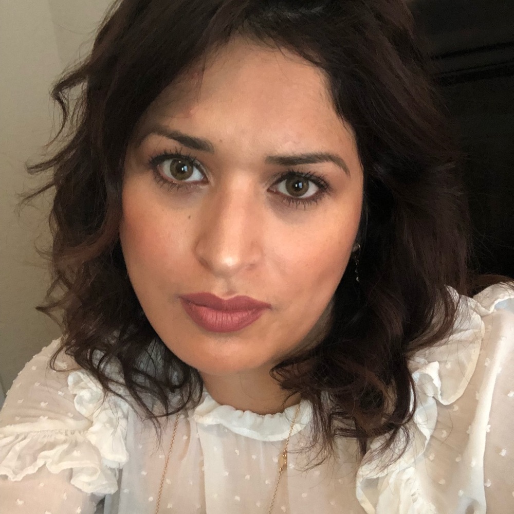 Meet your Posher, Stephanie